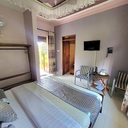 Philo Leisure Gardens Hotel Kalangala Exterior photo